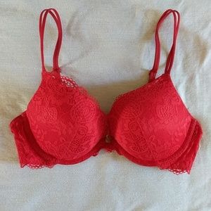 Victoria's Secret Bra [36B]
